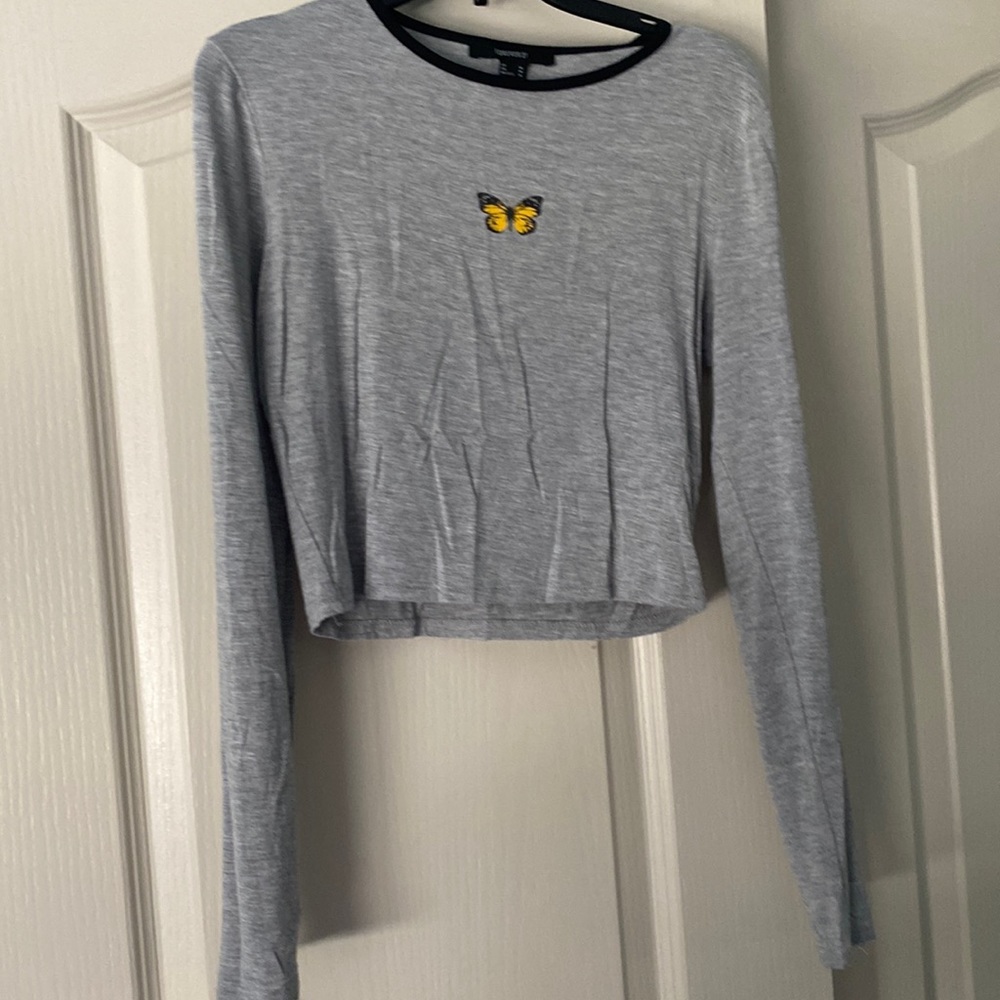 Cropped Grey Long Sleeve